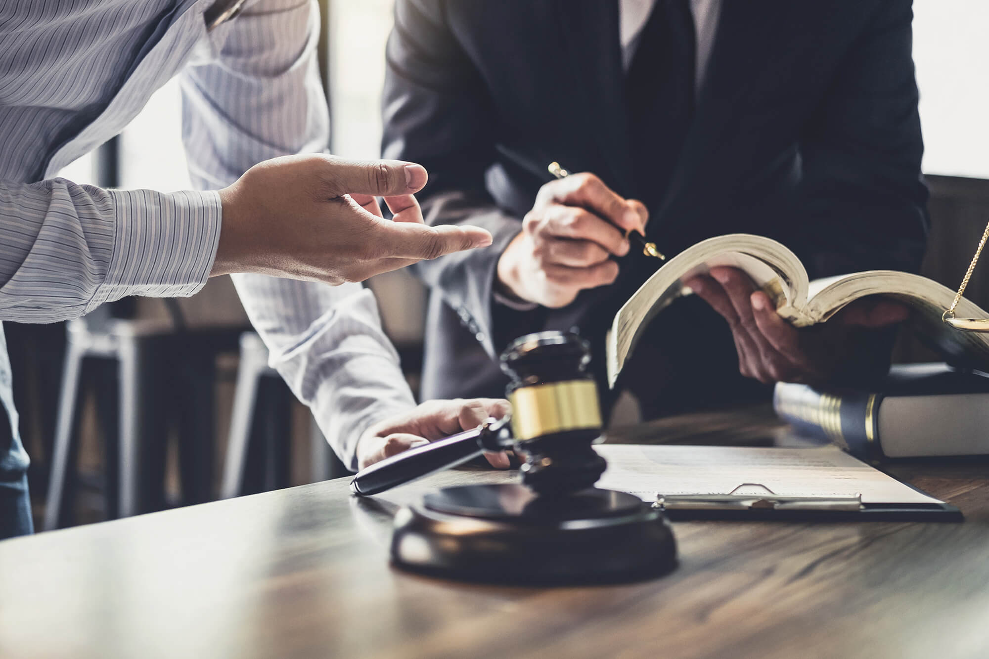 المحاماة والاستشارات القانونية في الرياض